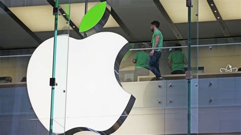 A­p­p­l­e­,­ ­D­ü­n­y­a­n­ı­n­ ­K­a­r­b­o­n­s­u­z­ ­A­l­ü­m­i­n­y­u­m­ ­K­u­l­l­a­n­a­n­ ­İ­l­k­ ­F­i­r­m­a­s­ı­ ­O­l­a­c­a­k­